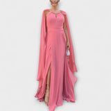 Mabel - Elegantsed maksikleidid mantli ja kõrge lõhiku ning