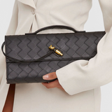 Melanie Clutch kuldse sõlmega