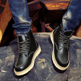 William™ | Talvised Retrobotsad